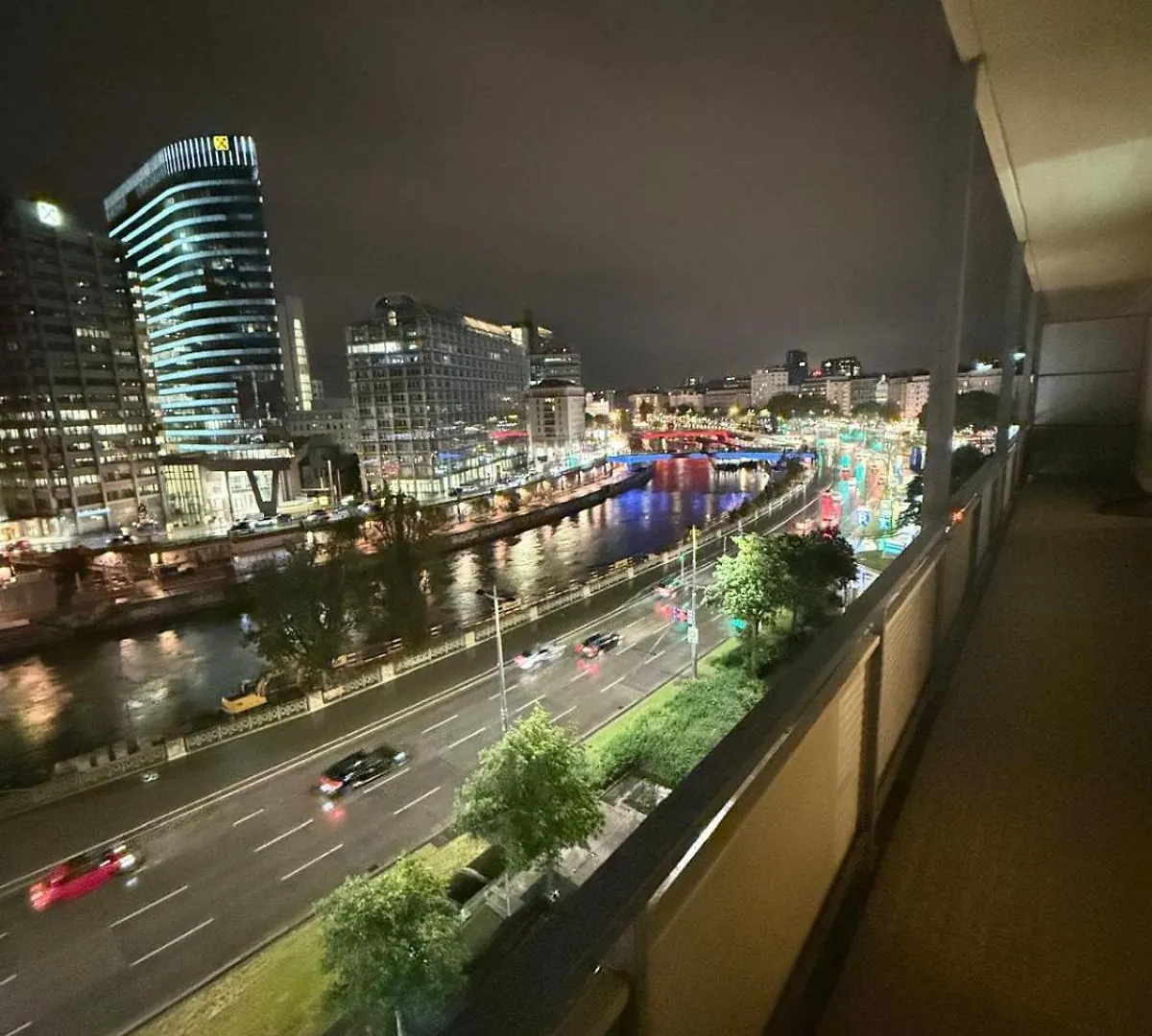 Sunsets And Sunrise Luxury Suites By Milochev Vienna